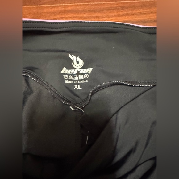 Stylish Black and Pink Women's Bike Shorts - Picture 3 of 4